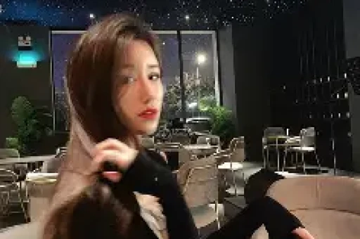 女儿们接连翻车、路人缘崩塌张伦硕终究是被自己的溺爱打脸了